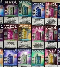Alternative view of Vozol Rave 40000  Puff
